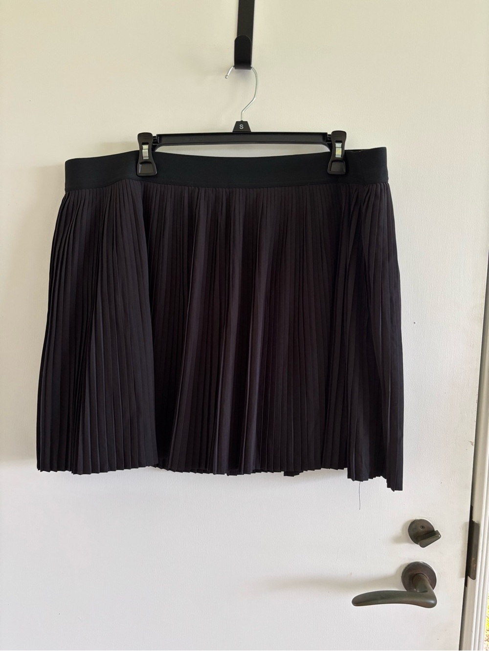 Gap fit pleated athletic skort skirt activewear athleisure pickleball tennis